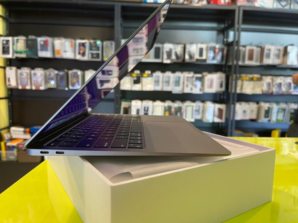 MacBook Air 13" 2020 M1