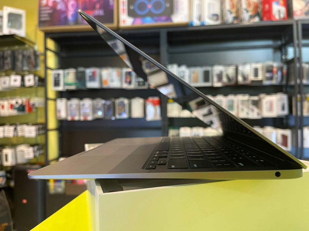 MacBook Air 13" 2020 M1